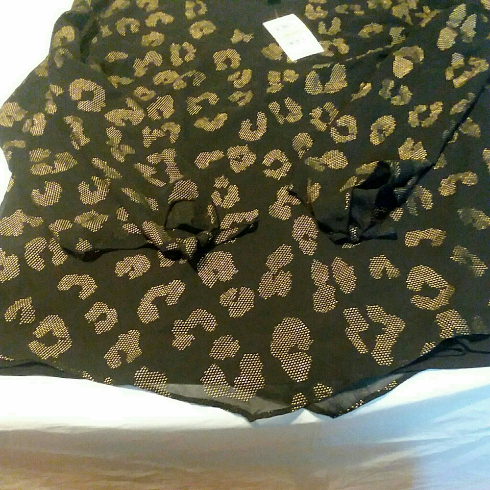 JM COLLECTION TOP In The Wild M